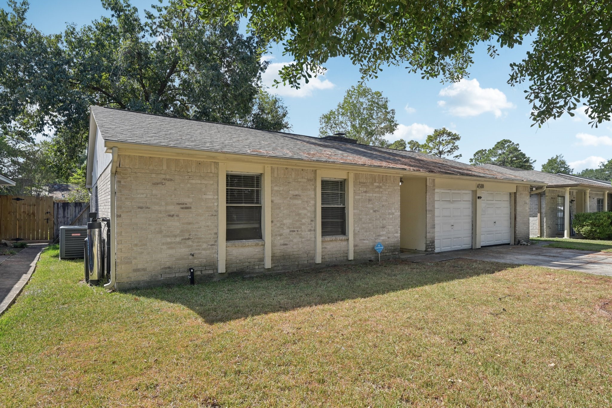 4310 Towergate Drive Spring, TX 77373 - Photo 4 of 46 front view of a house
