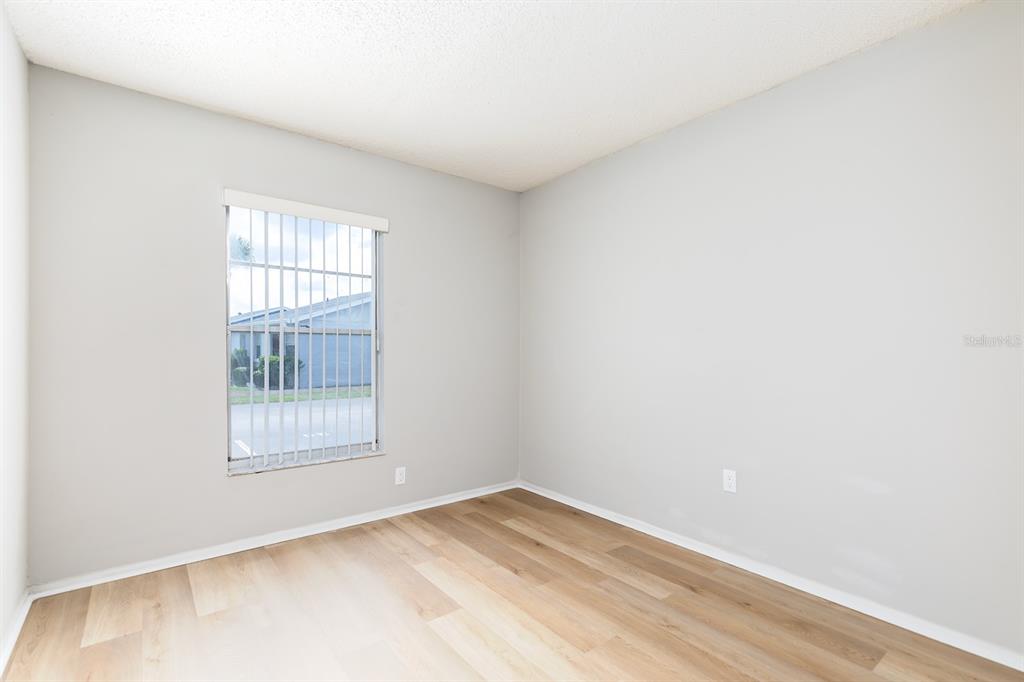 29 Lake Villa Way Kissimmee, FL 34743 - Photo 16 of 26