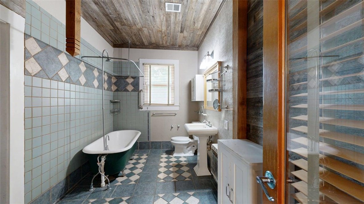 307 Brogden Street Bryan, TX 77803 - Photo 16 of 28