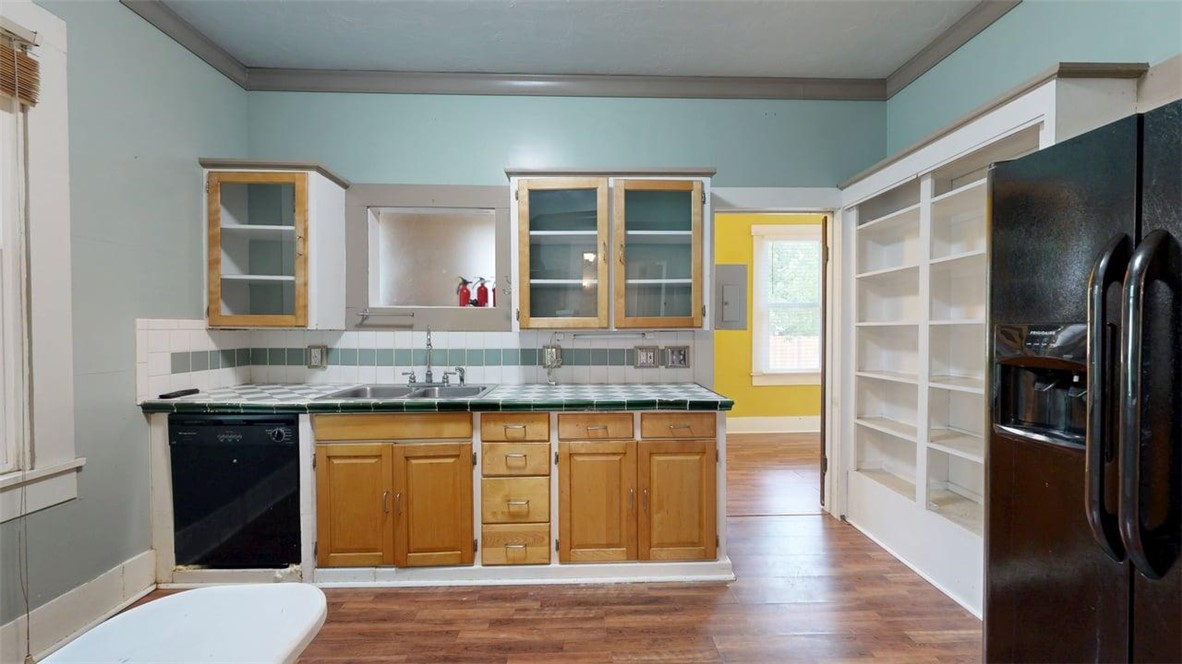 307 Brogden Street Bryan, TX 77803 - Photo 7 of 28