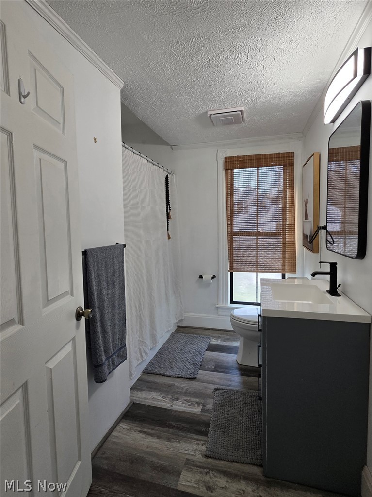 11606 Garfield Road Hiram, OH 44234 - Photo 21 of 41 Newer first floor full bathroom