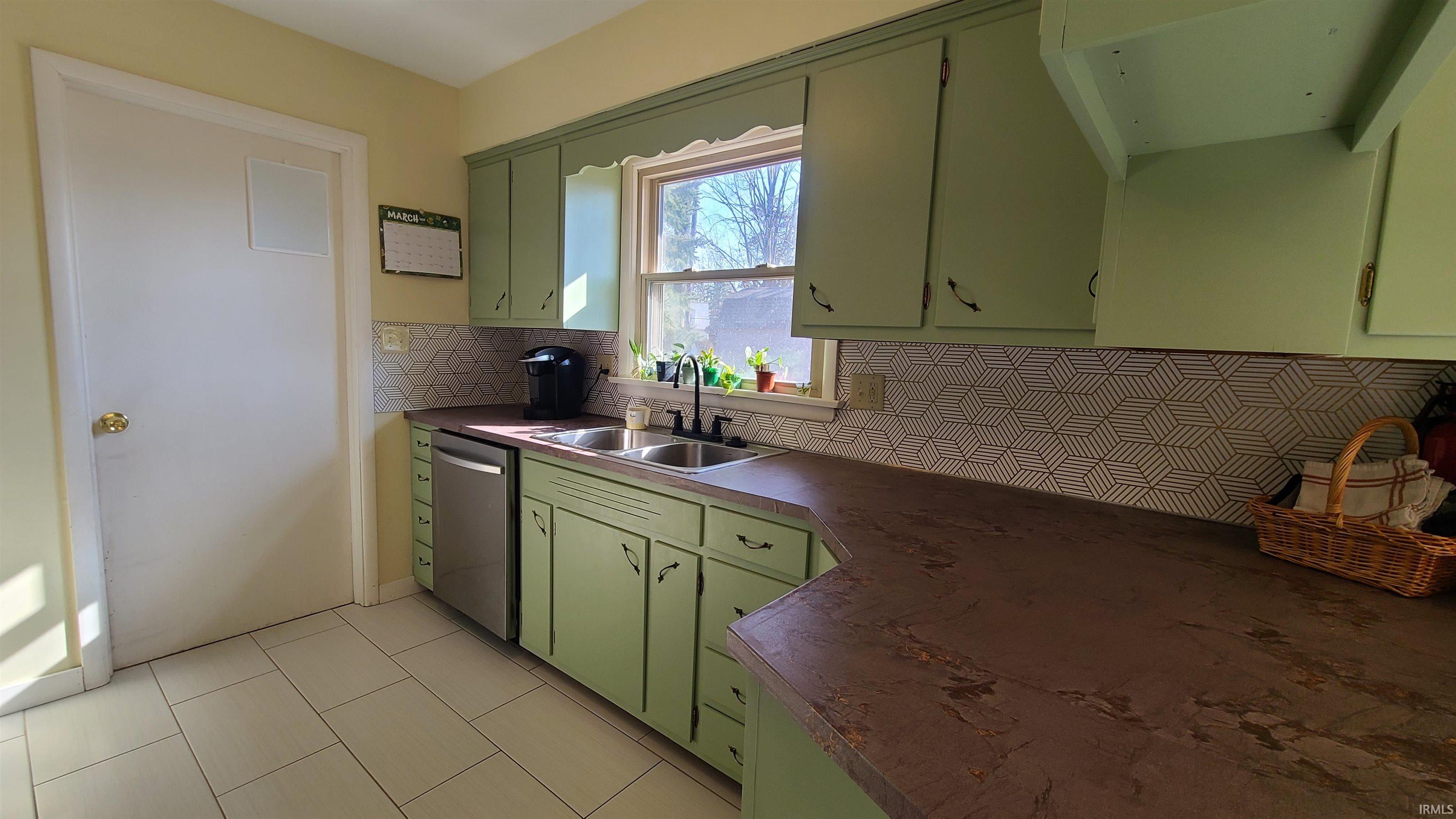 6403 Old Trail Road Fort Wayne, IN 46809 - Photo 10 of 34