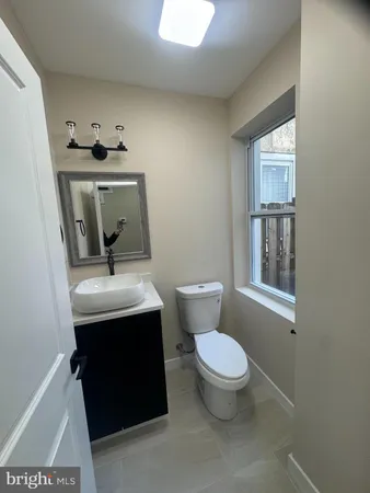 $1,900 | 459 High Street, Philadelphia, PA 19144