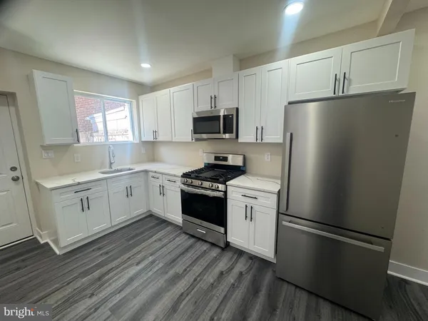 $1,900 | 459 High Street, Philadelphia, PA 19144