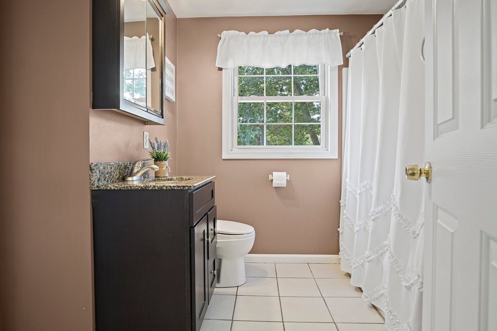 72 Bulfinch Road Lynn, MA 01902 - Photo 13 of 26 Gallery Image 13