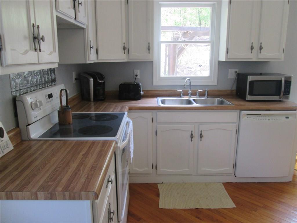 122 Bonniebrook Road Cabot, PA 16023 - Photo 8 of 25