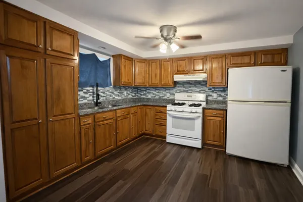 $249,000 | 6509 West 83rd Street, Burbank, IL 60459