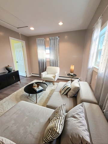 7807 Parkside Avenue Burbank, IL 60459 - Photo 12 of 23 a living room with furniture and wooden floor