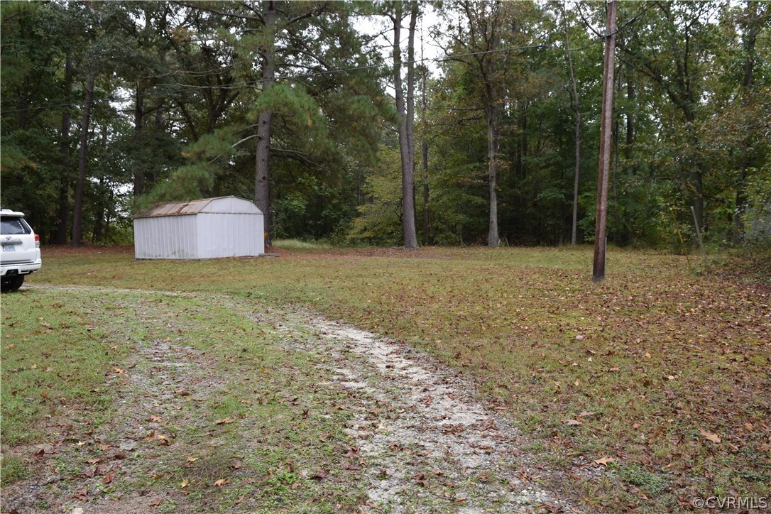 9103 Squirrel Level Road Petersburg, VA 23803 - Photo 4 of 22 Gallery Image 4