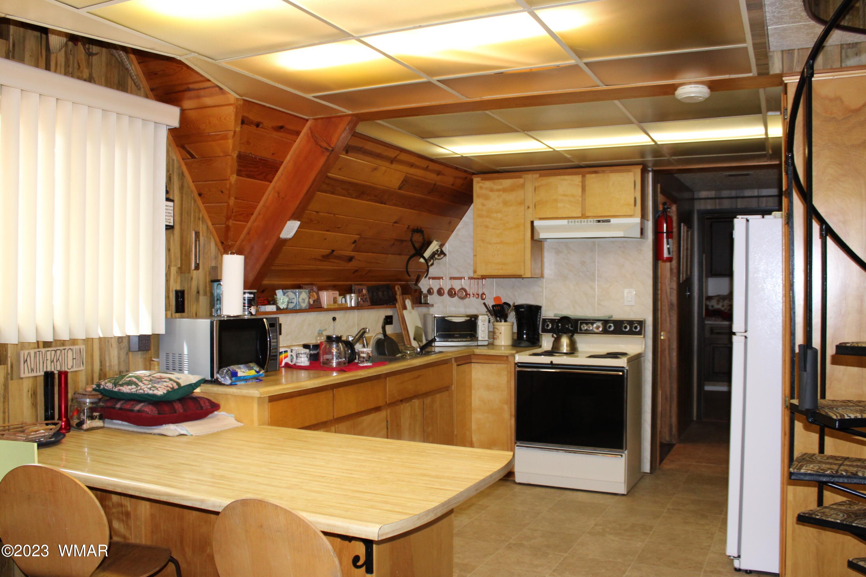 1820 East Rim Road Pinetop, AZ 85935 - Photo 15 of 35 Gallery Image 15