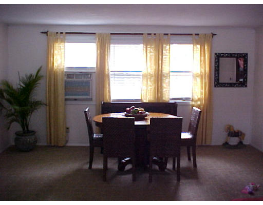 9 Ledgewood Road Framingham, MA 01701 - Photo 5 of 19 Gallery Image 5