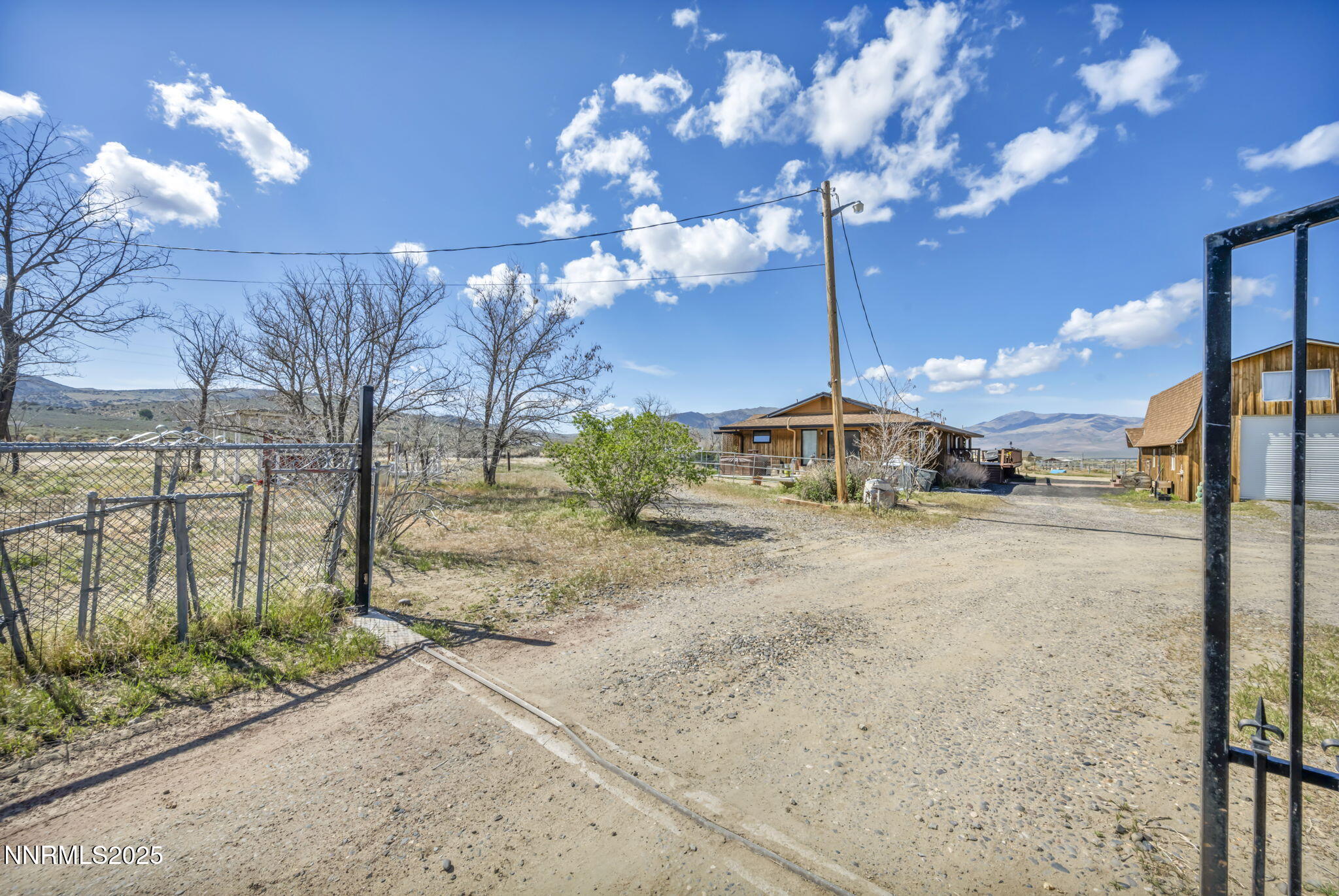 6200 Winnemucca Ranch Road Reno, NV 89510 - Photo 3 of 33 16-web-or-mls-6200-winnemucca-ranch-rd
