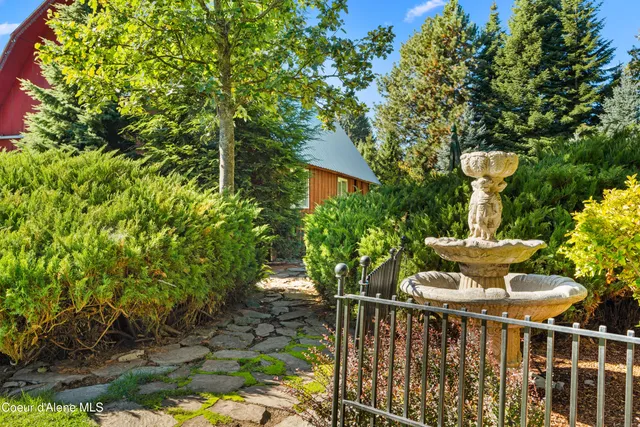 $1,295,000 | 7535 North Mt Carrol Street, Dalton Gardens, ID 83815