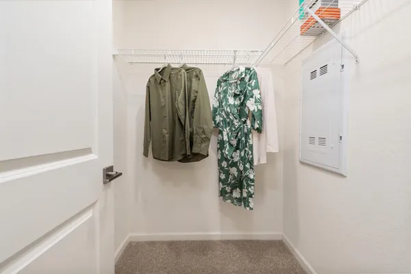 $436,990 | 1526 Woodhill Lane, Clovis, CA 93619