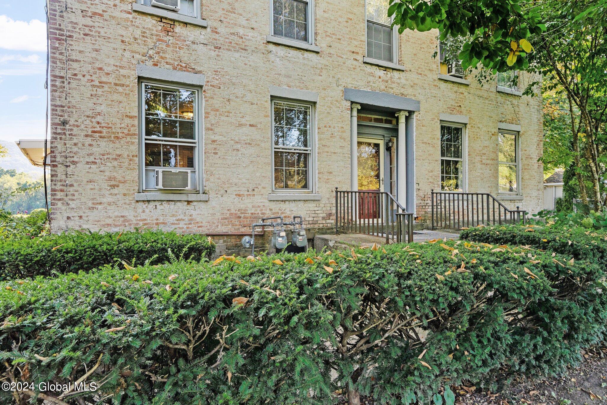 4625 Amsterdam Road Glenville, NY 12302 - Photo 5 of 98 4-web-or-mls-4625-amsterdam-rd