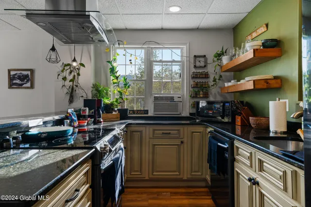 $650,000 | 4625 Amsterdam Road, Glenville, NY 12302