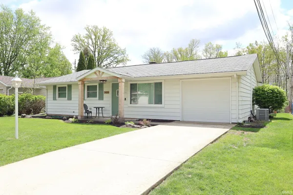 $215,900 | 1418 Deveron Drive, New Haven, IN 46774