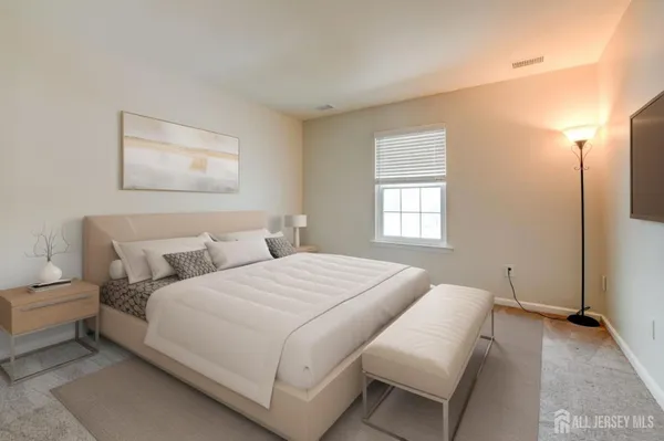 $2,300 | 58 Tanglewood Court, Monmouth Junction, NJ 08852
