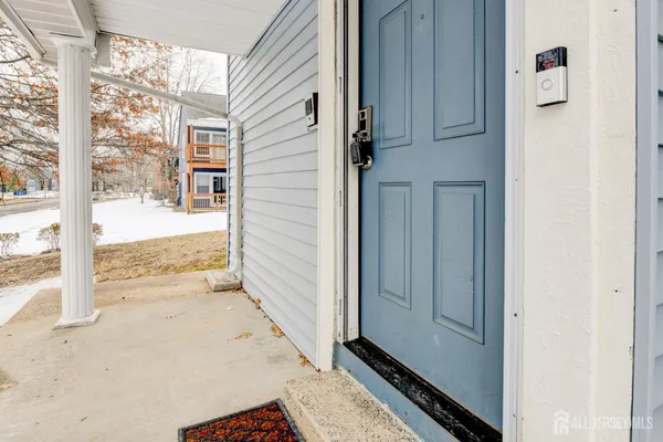 $2,300 | 58 Tanglewood Court, Monmouth Junction, NJ 08852