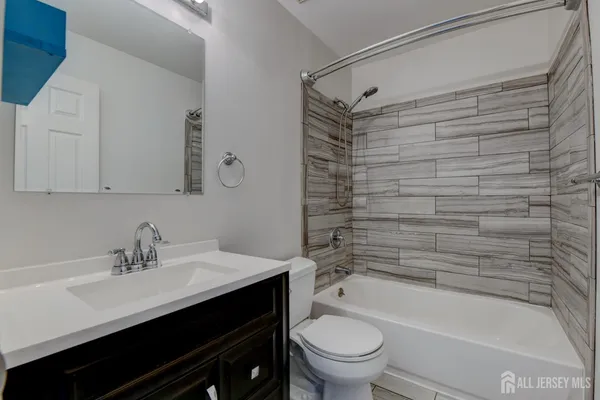 $2,300 | 58 Tanglewood Court, Monmouth Junction, NJ 08852