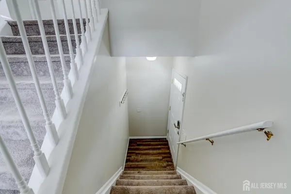 $2,300 | 58 Tanglewood Court, Monmouth Junction, NJ 08852