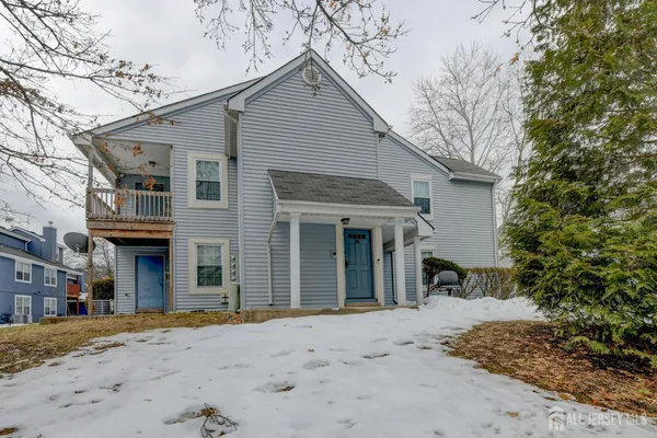 $2,300 | 58 Tanglewood Court, Monmouth Junction, NJ 08852