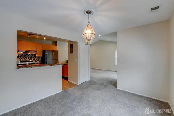 $2,300 | 58 Tanglewood Court, Monmouth Junction, NJ 08852