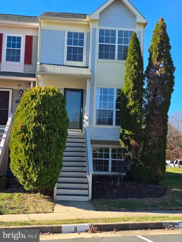 $509,900 | 14100 Autumn Circle, Centreville, VA 20121