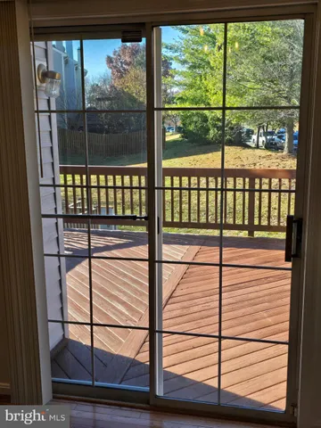 $509,900 | 14100 Autumn Circle, Centreville, VA 20121