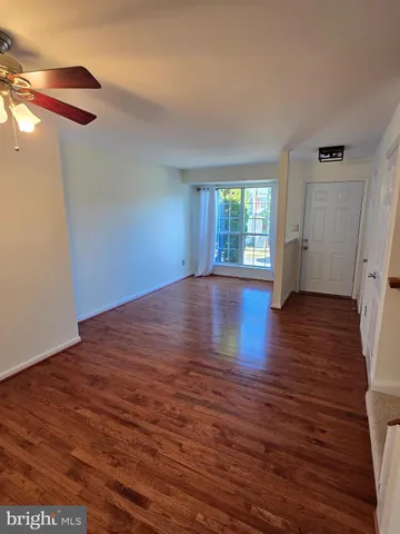 $509,900 | 14100 Autumn Circle, Centreville, VA 20121