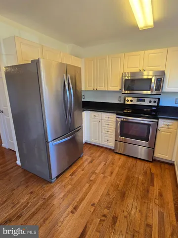 $509,900 | 14100 Autumn Circle, Centreville, VA 20121