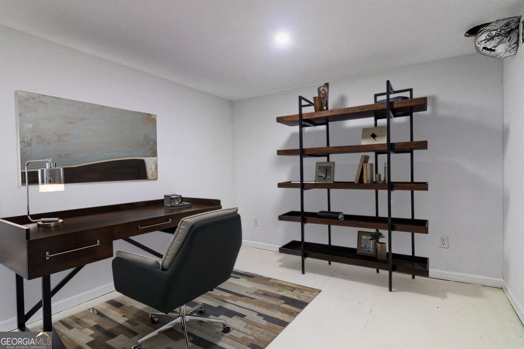 1124 North Beddingfield Drive Macon, GA 31206 - Photo 22 of 34 a living room with furniture