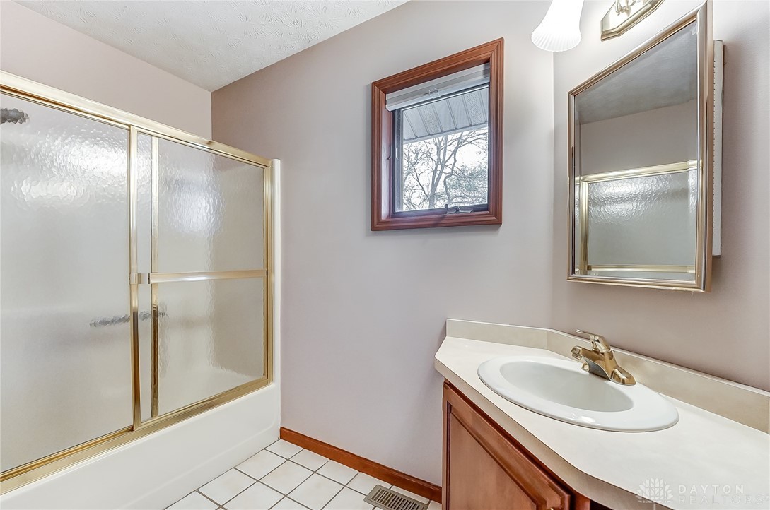 5905 Garrison Road Enon, OH 45323 - Photo 35 of 77
