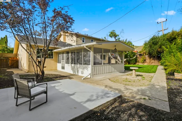 $2,399,000 | 42293 Camino Santa Barbara, Fremont, CA 94539
