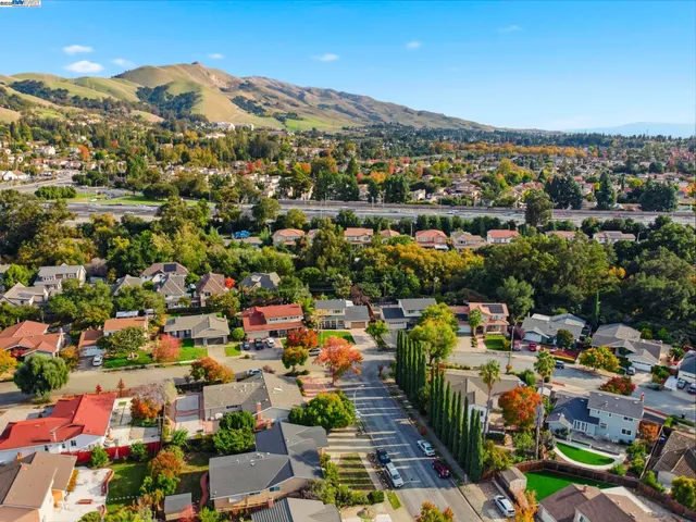 $2,399,000 | 42293 Camino Santa Barbara, Fremont, CA 94539