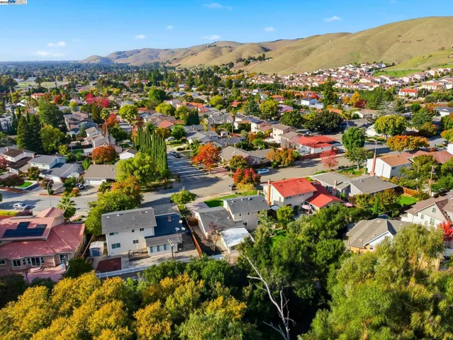 $2,399,000 | 42293 Camino Santa Barbara, Fremont, CA 94539