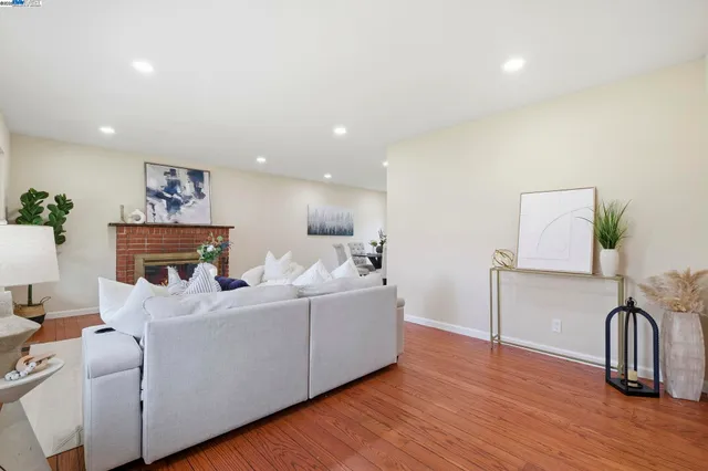 $2,399,000 | 42293 Camino Santa Barbara, Fremont, CA 94539