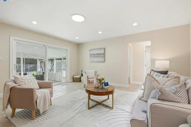 $2,399,000 | 42293 Camino Santa Barbara, Fremont, CA 94539