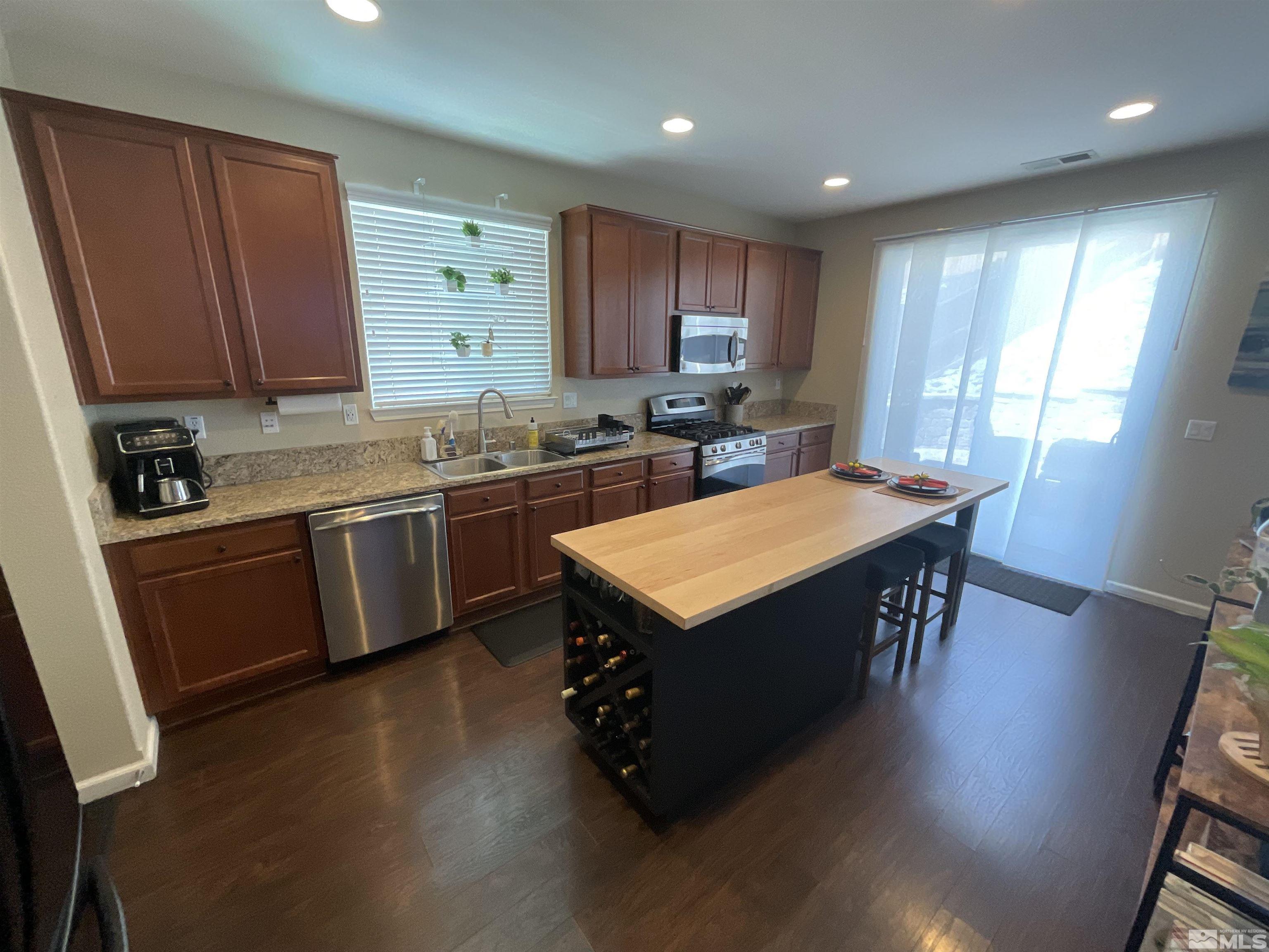 1036 Crown View Drive Reno, NV 89523 - Photo 5 of 21 Photo 5
