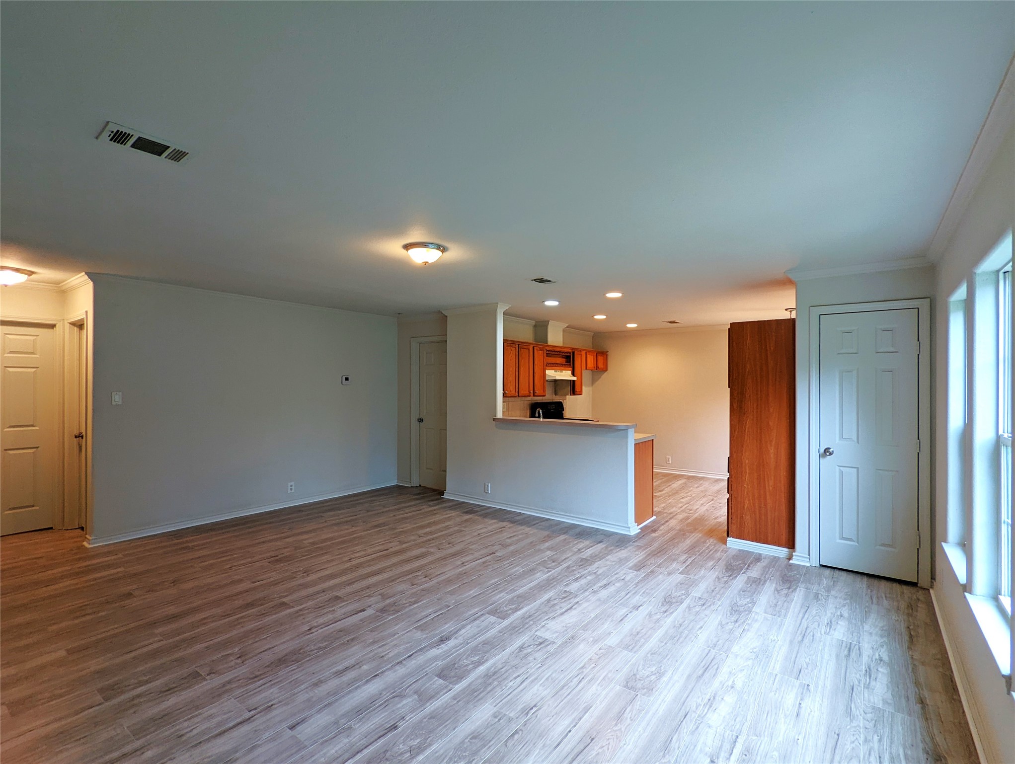 829 Marjorie Street, Unit B Houston, TX 77088 - Photo 6 of 21