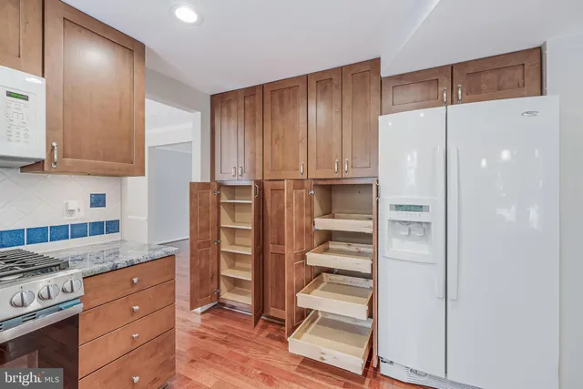 $849,900 | 13002 New Arden Court, Herndon, VA 20171