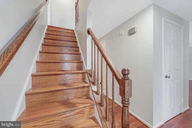 $849,900 | 13002 New Arden Court, Herndon, VA 20171