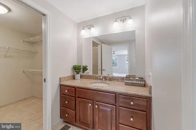 $849,900 | 13002 New Arden Court, Herndon, VA 20171