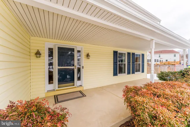 $849,900 | 13002 New Arden Court, Herndon, VA 20171