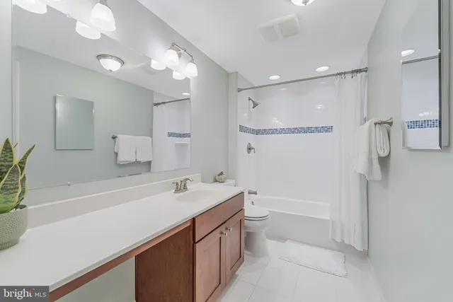 $849,900 | 13002 New Arden Court, Herndon, VA 20171