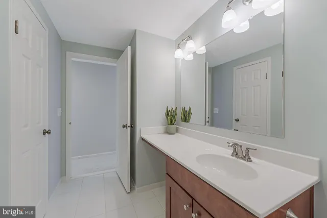 $849,900 | 13002 New Arden Court, Herndon, VA 20171