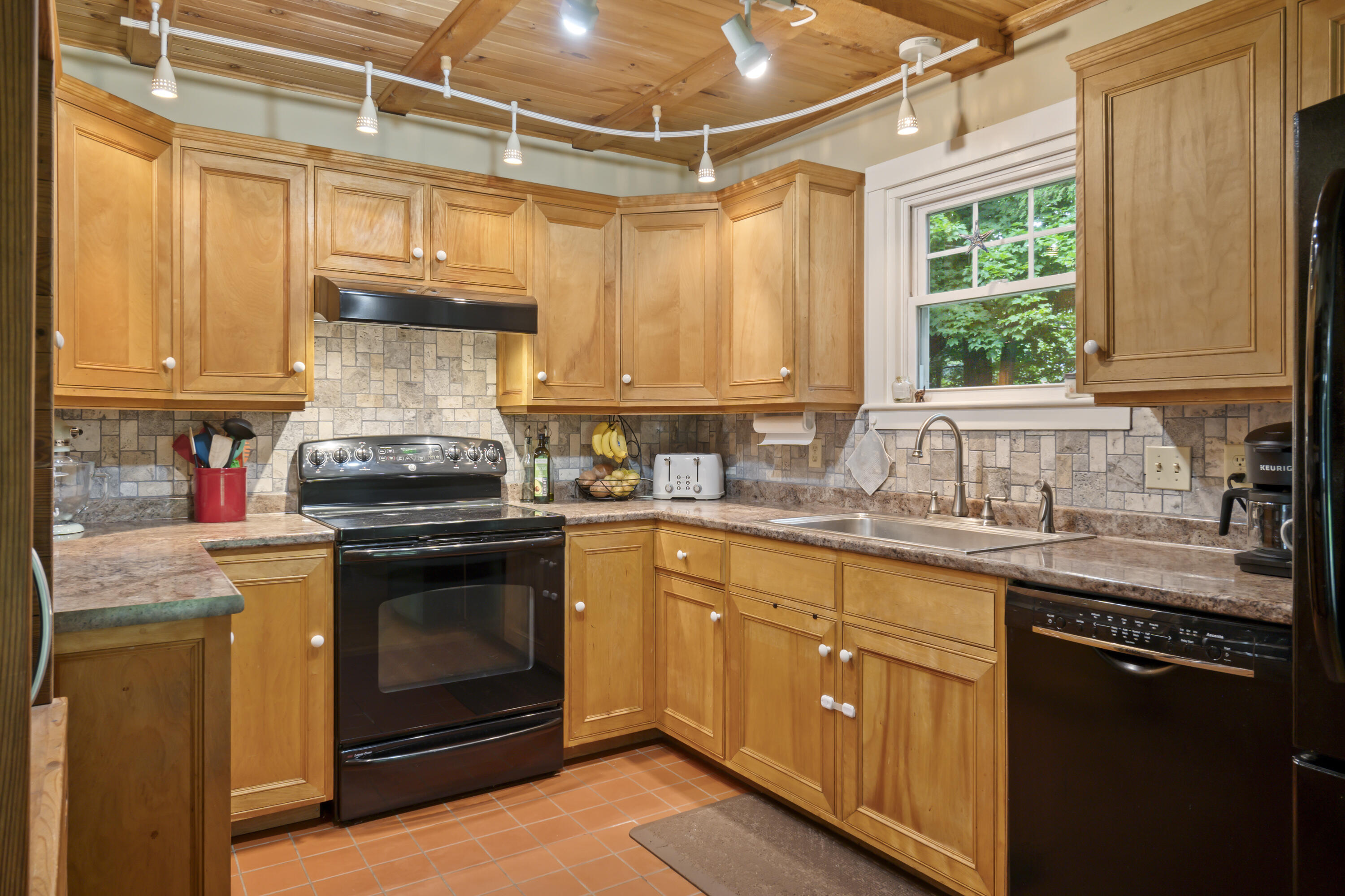 162 Heal Road Lincolnville, ME 04849 - Photo 19 of 63 162 Heal Road_120