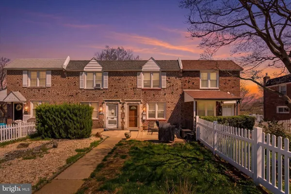 $299,900 | 535 Seven Oaks Drive, Clifton Heights, PA 19018