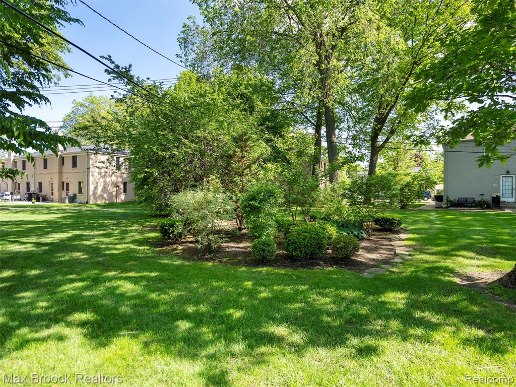 702 Graefield Court Birmingham, MI 48009 - Photo 26 of 26