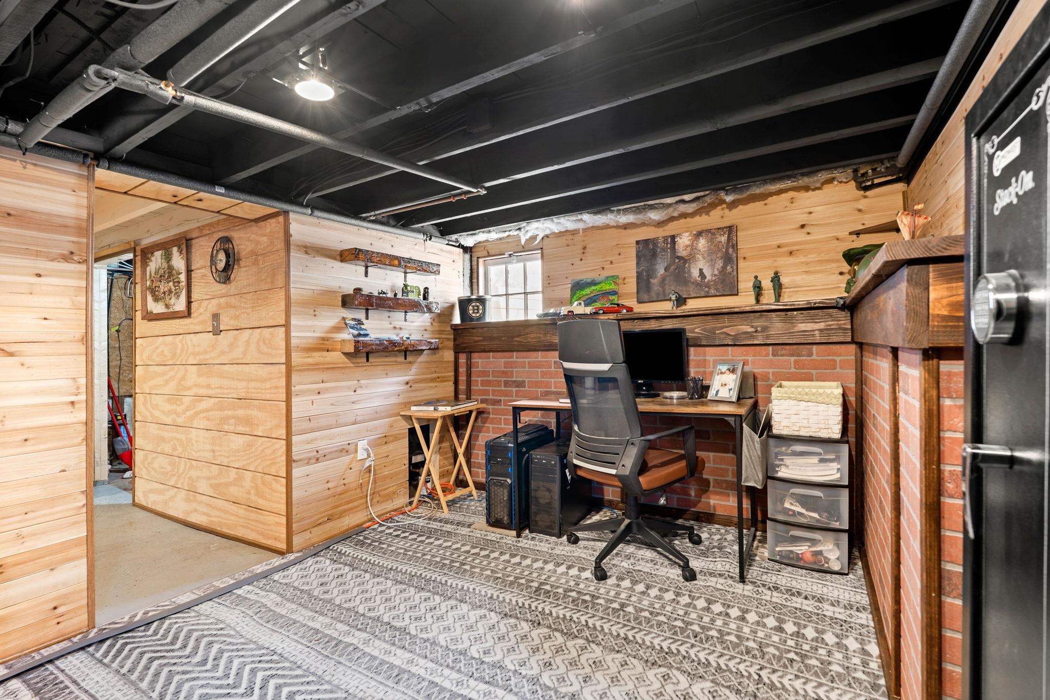 20 North Main Street Salem, NH 03079 - Photo 29 of 46